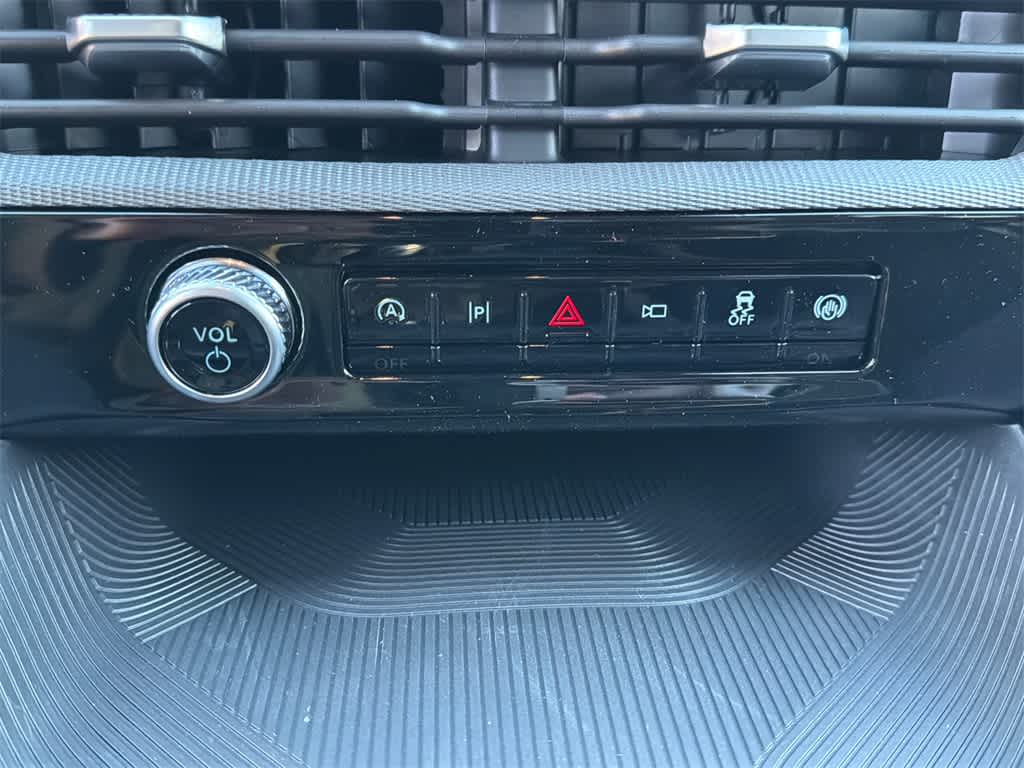 Thumbnail: 2026 Ford Explorer - 30