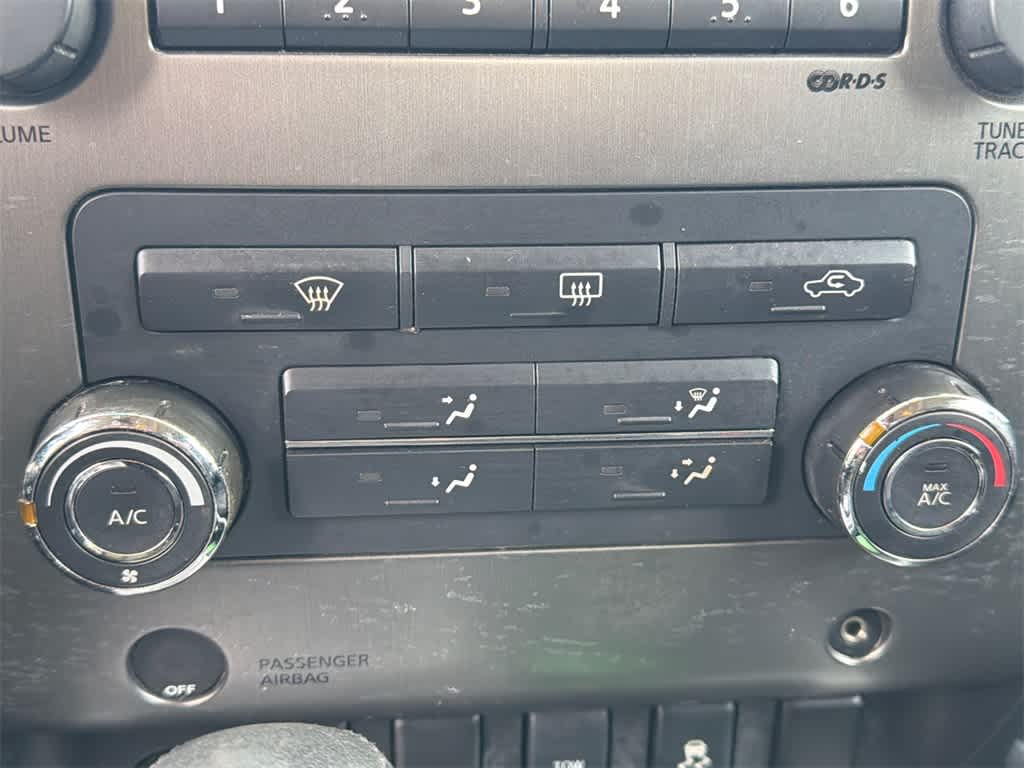 Thumbnail: 2012 Nissan Titan - 27