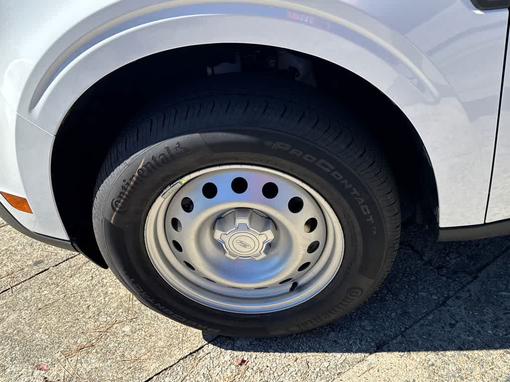 Thumbnail: 2025 Ford Maverick - 9