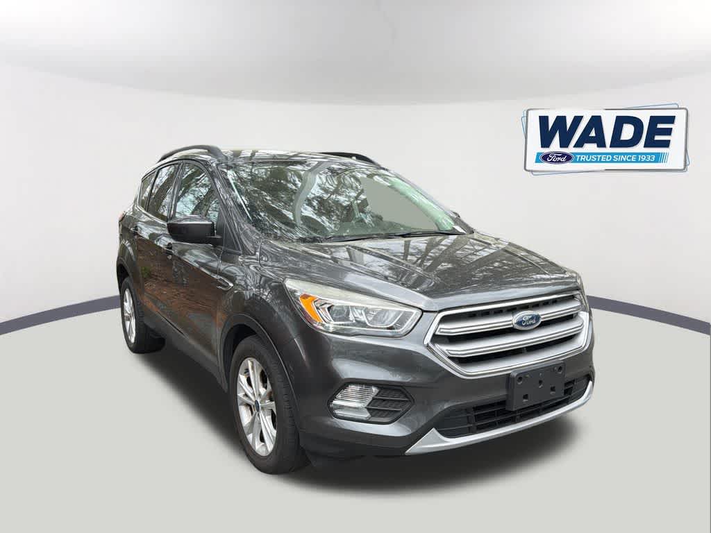Thumbnail: 2017 Ford Escape - 3