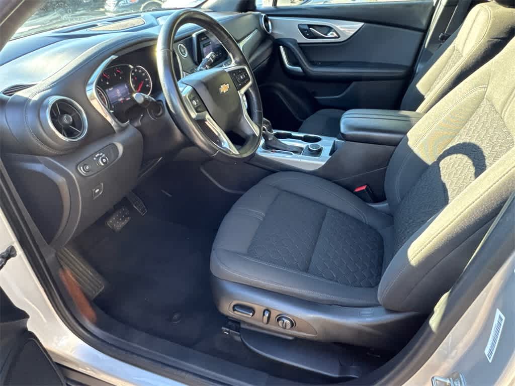 Thumbnail: 2020 Chevrolet Blazer - 10