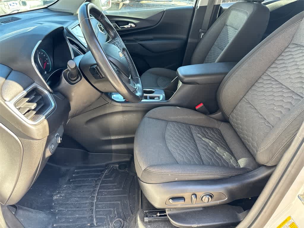 Thumbnail: 2019 Chevrolet Equinox - 10