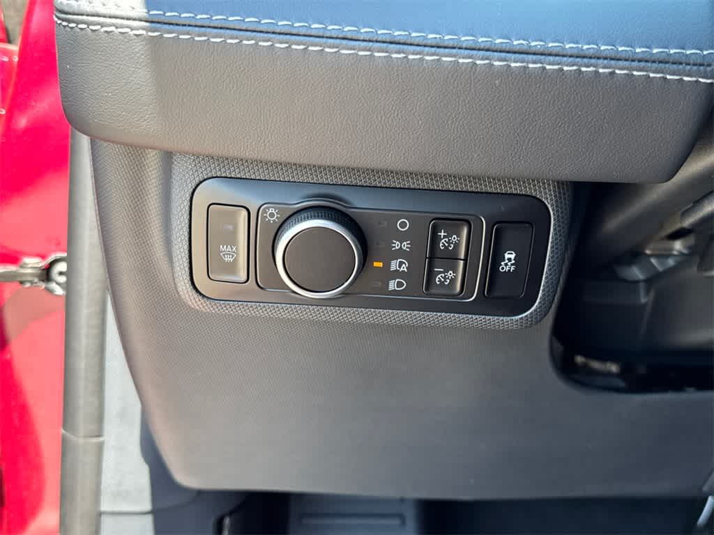 Thumbnail: 2025 Ford Mustang Mach-E - 32