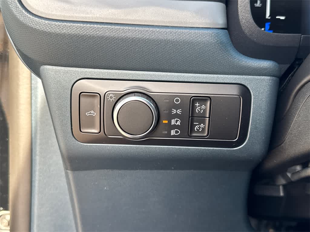 Thumbnail: 2025 Ford Maverick - 30