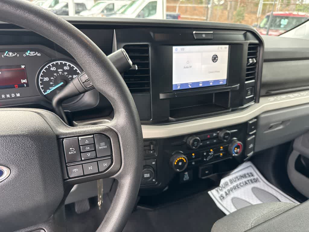 Thumbnail: 2025 Ford Econoline - 18