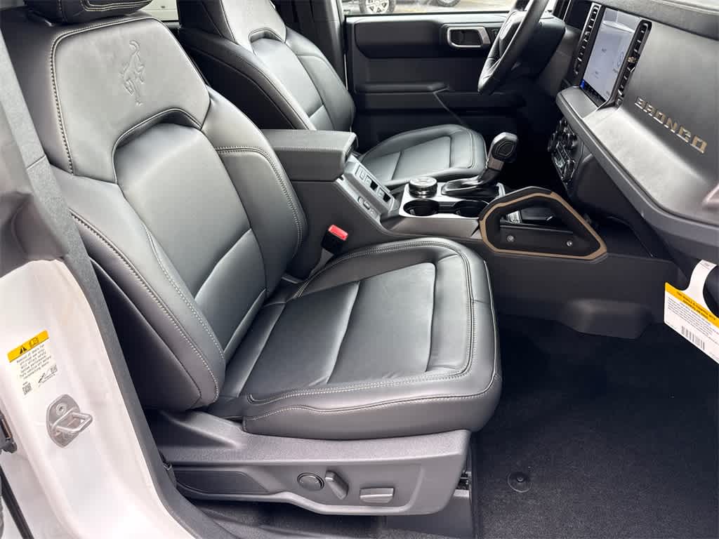 Thumbnail: 2025 Ford Bronco - 12