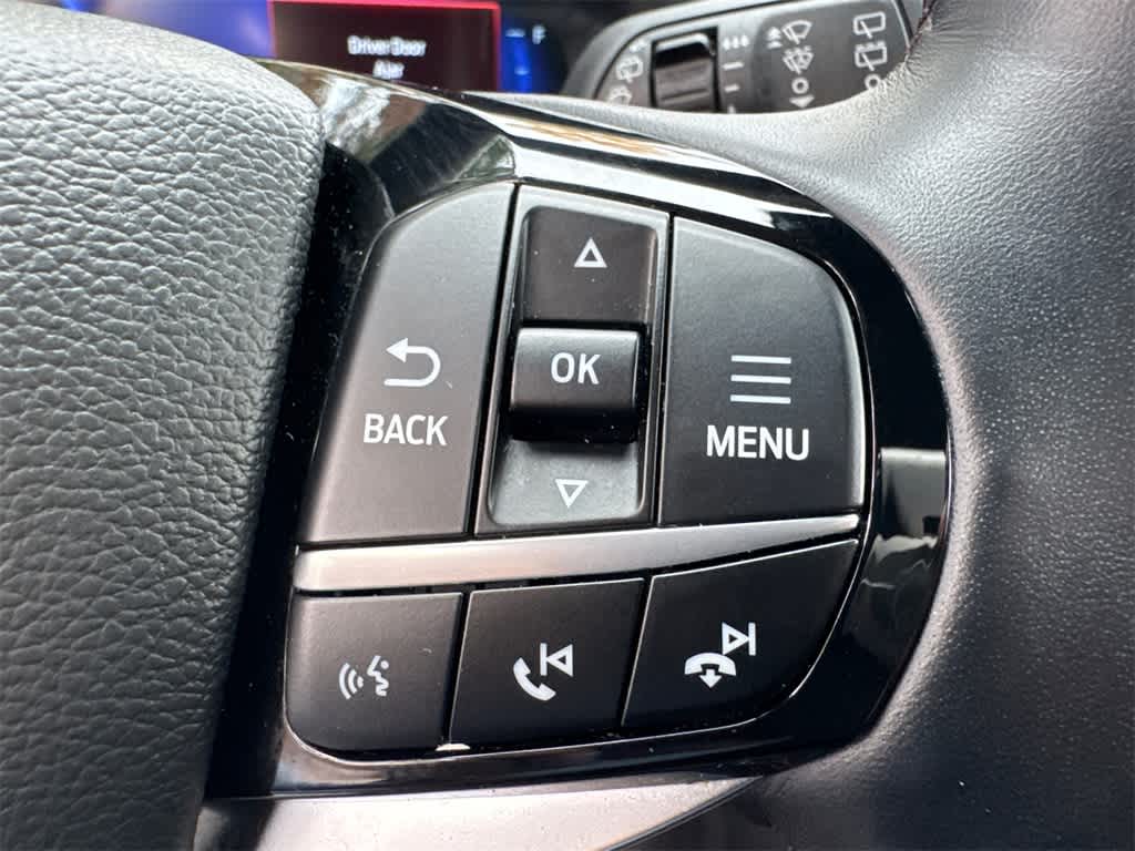 Thumbnail: 2022 Ford Explorer - 26