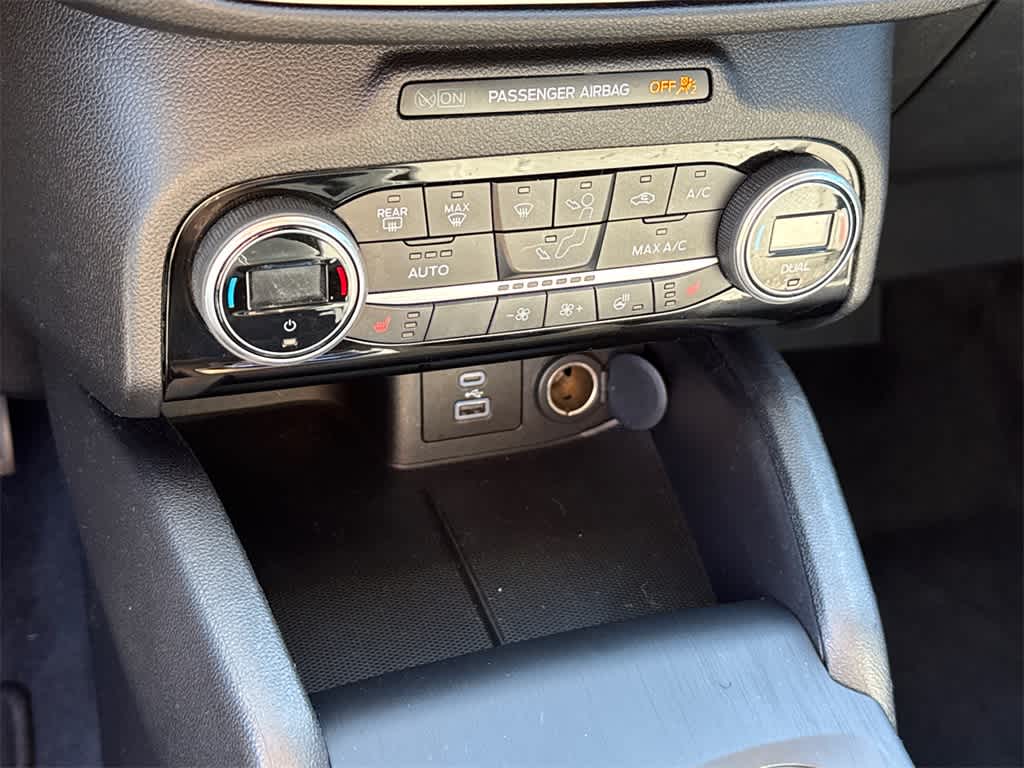 Thumbnail: 2021 Ford Escape - 29