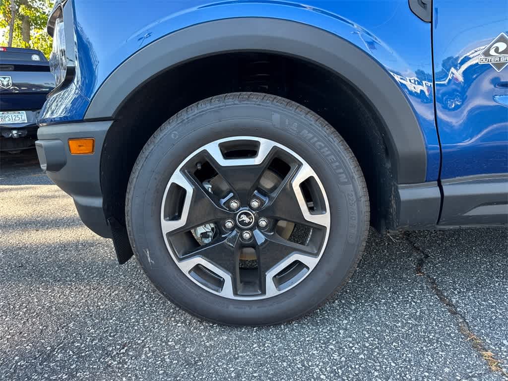 Thumbnail: 2024 Ford Bronco Sport - 9