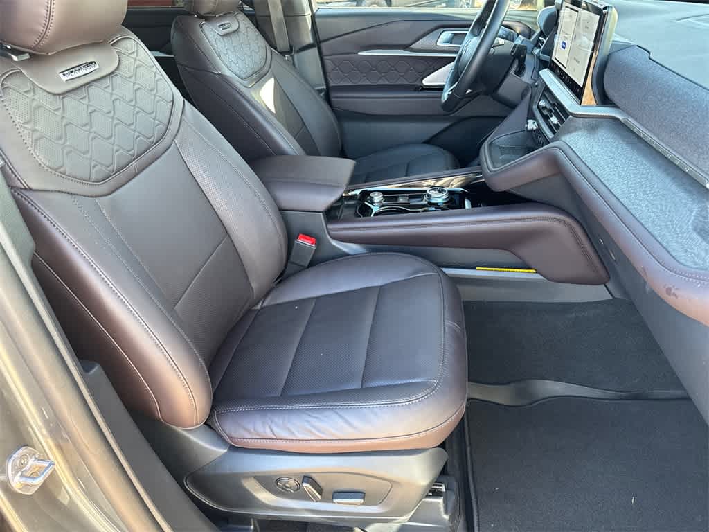 Thumbnail: 2025 Ford Explorer - 12