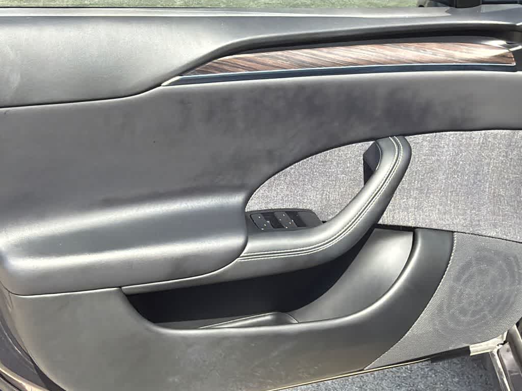 Thumbnail: 2021 Tesla Model S - 11