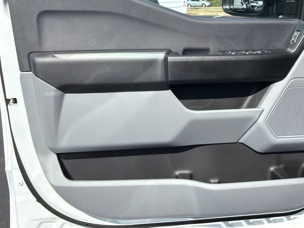 Thumbnail: 2025 Ford F-350 - 11