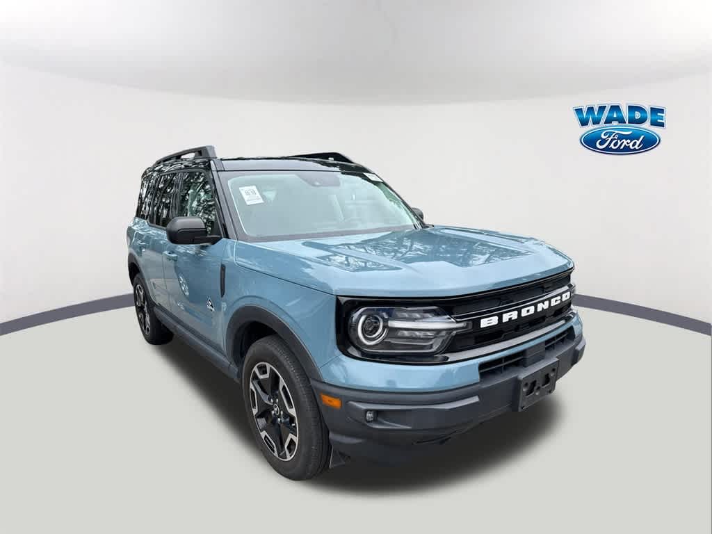 Thumbnail: 2022 Ford Bronco Sport - 3