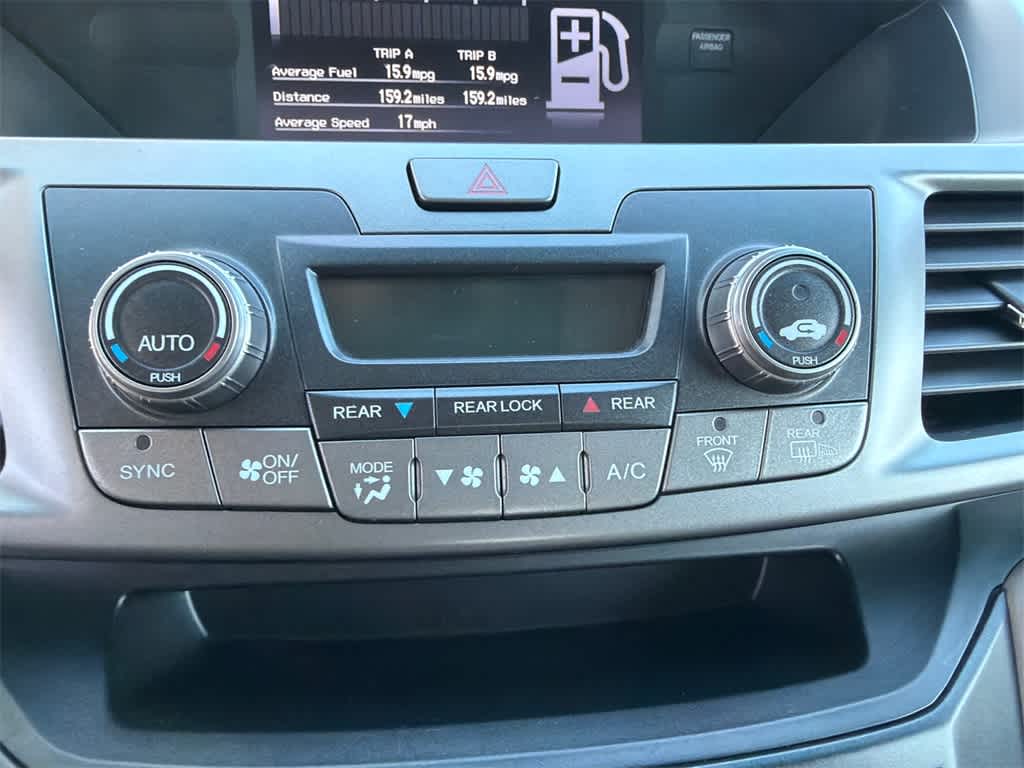 Thumbnail: 2012 Honda Odyssey - 28