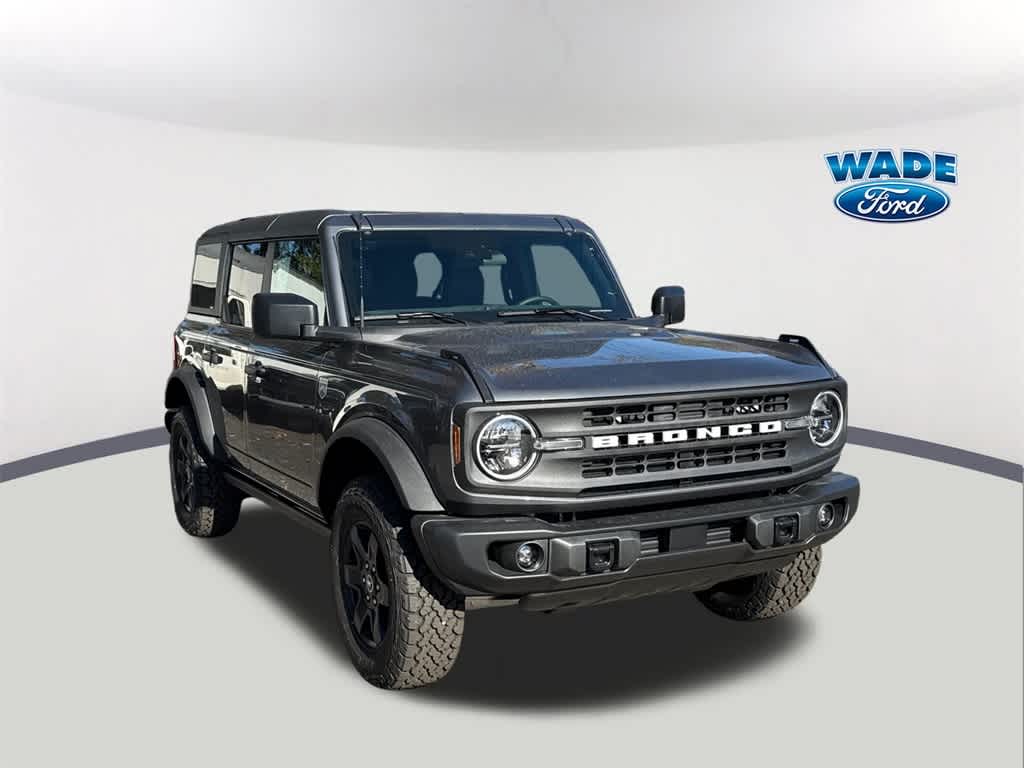 Thumbnail: 2025 Ford Bronco - 3