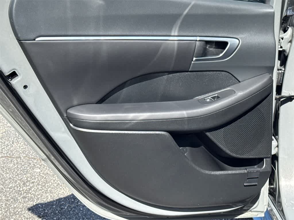 Thumbnail: 2023 Hyundai Sonata - 18