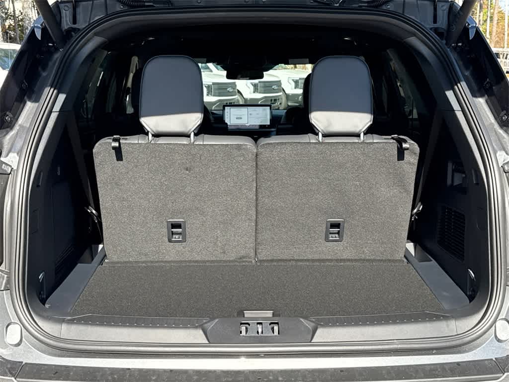 Thumbnail: 2026 Ford Explorer - 16