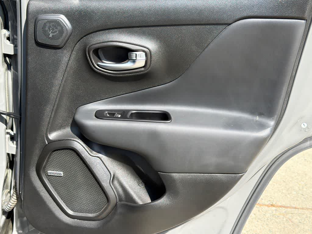 Thumbnail: 2021 Jeep Renegade - 15