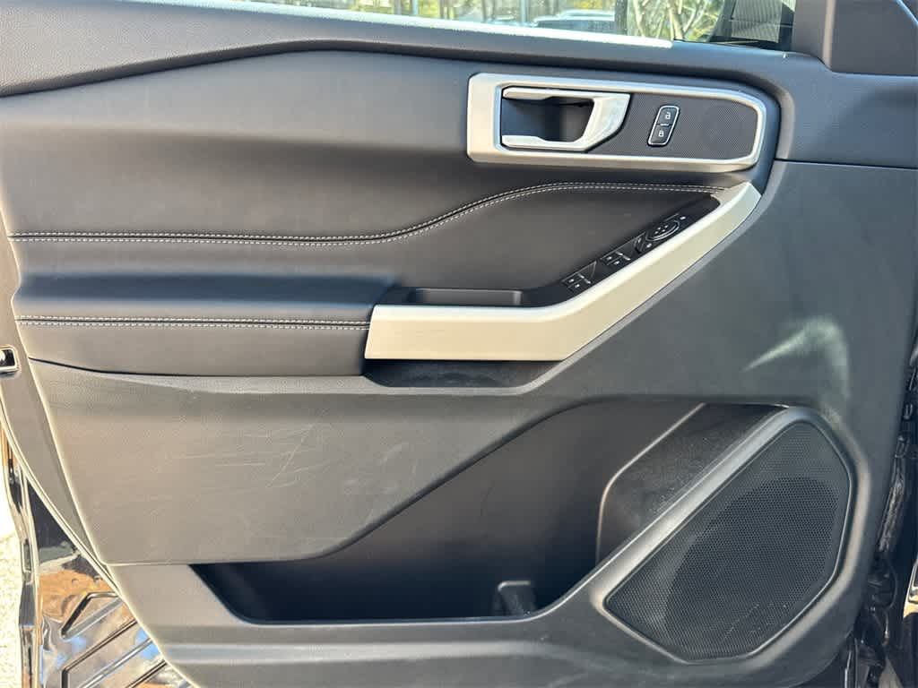 Thumbnail: 2023 Ford Explorer - 10