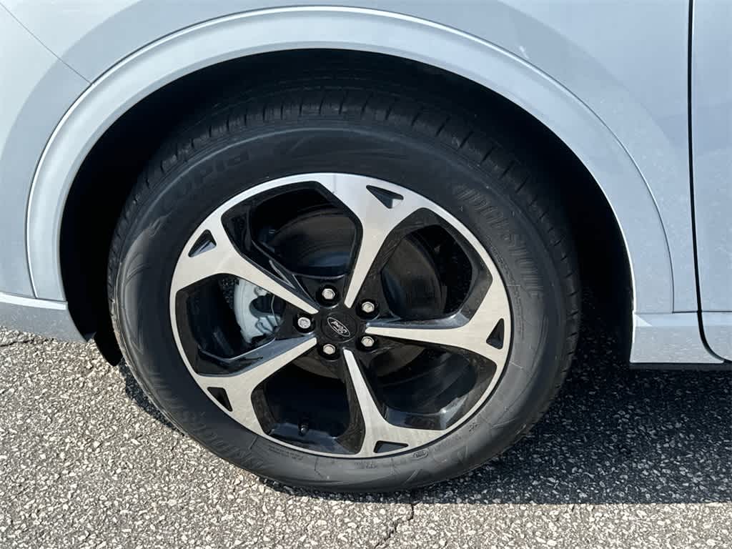 Thumbnail: 2025 Ford Escape - 9