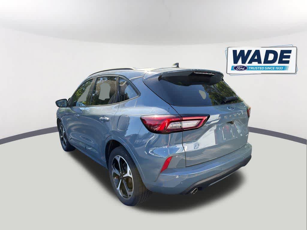 Thumbnail: 2023 Ford Escape - 6