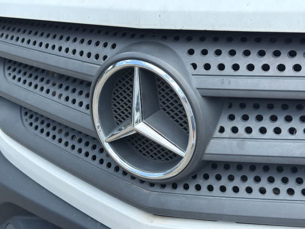 Thumbnail: 2017 Mercedes-Benz Sprinter - 11