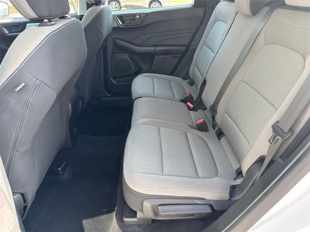 Thumbnail: 2021 Ford Escape - 17