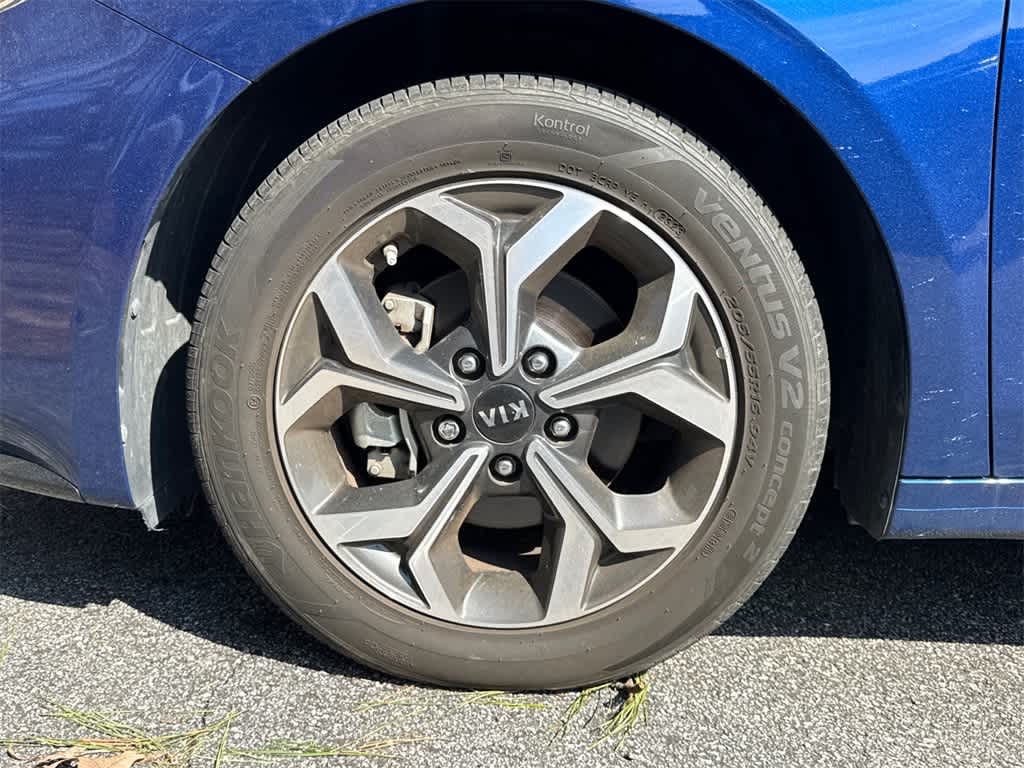 Thumbnail: 2021 Kia Forte - 8