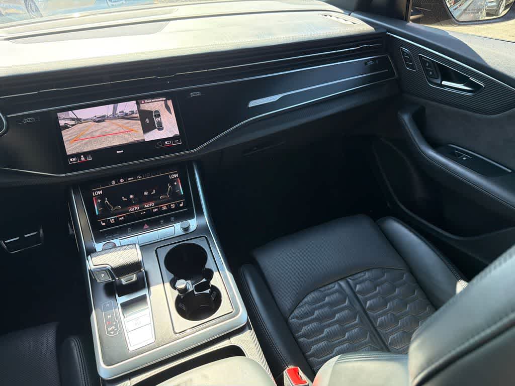 Thumbnail: 2022 Audi RS Q8 - 20
