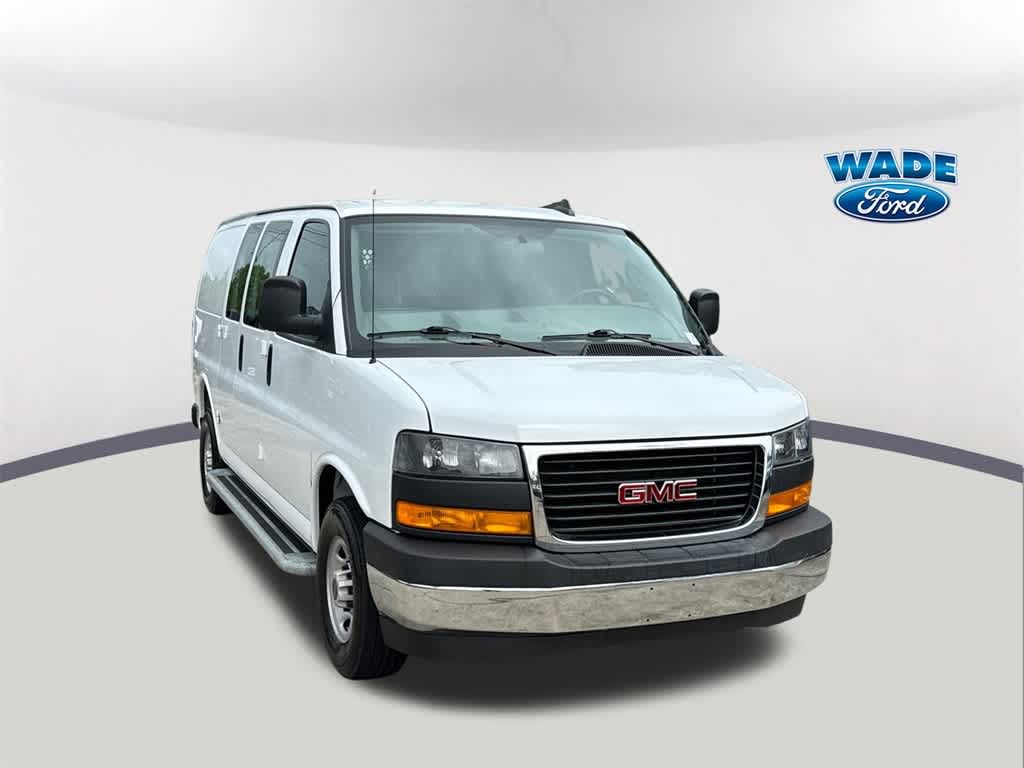 Thumbnail: 2023 GMC Savana - 3
