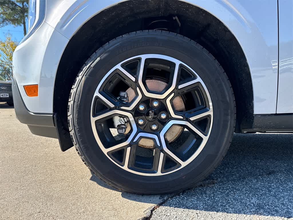 Thumbnail: 2025 Ford Maverick - 8