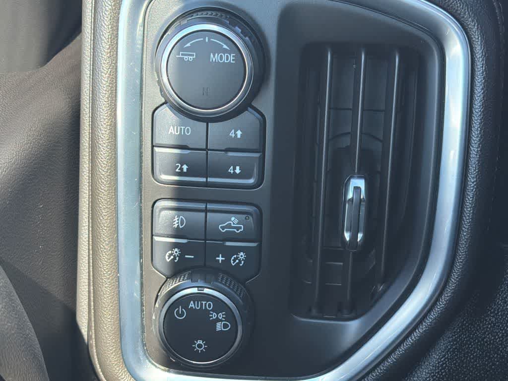 Thumbnail: 2020 Chevrolet Silverado 1500 - 30