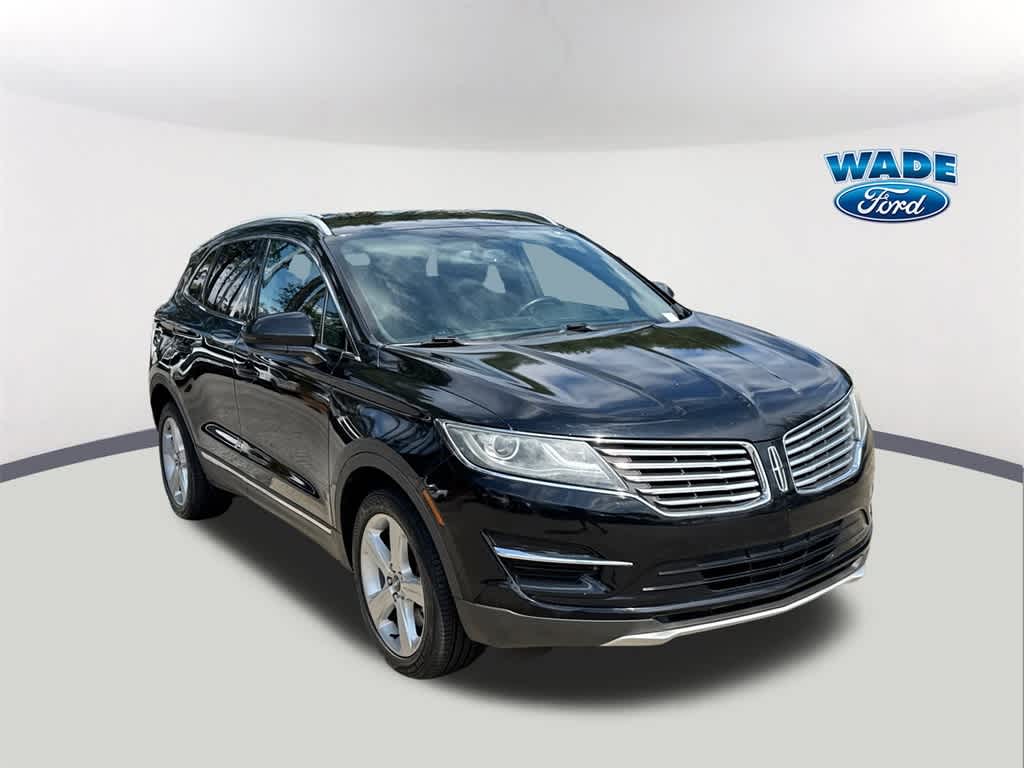 Thumbnail: 2016 Lincoln MKC - 3