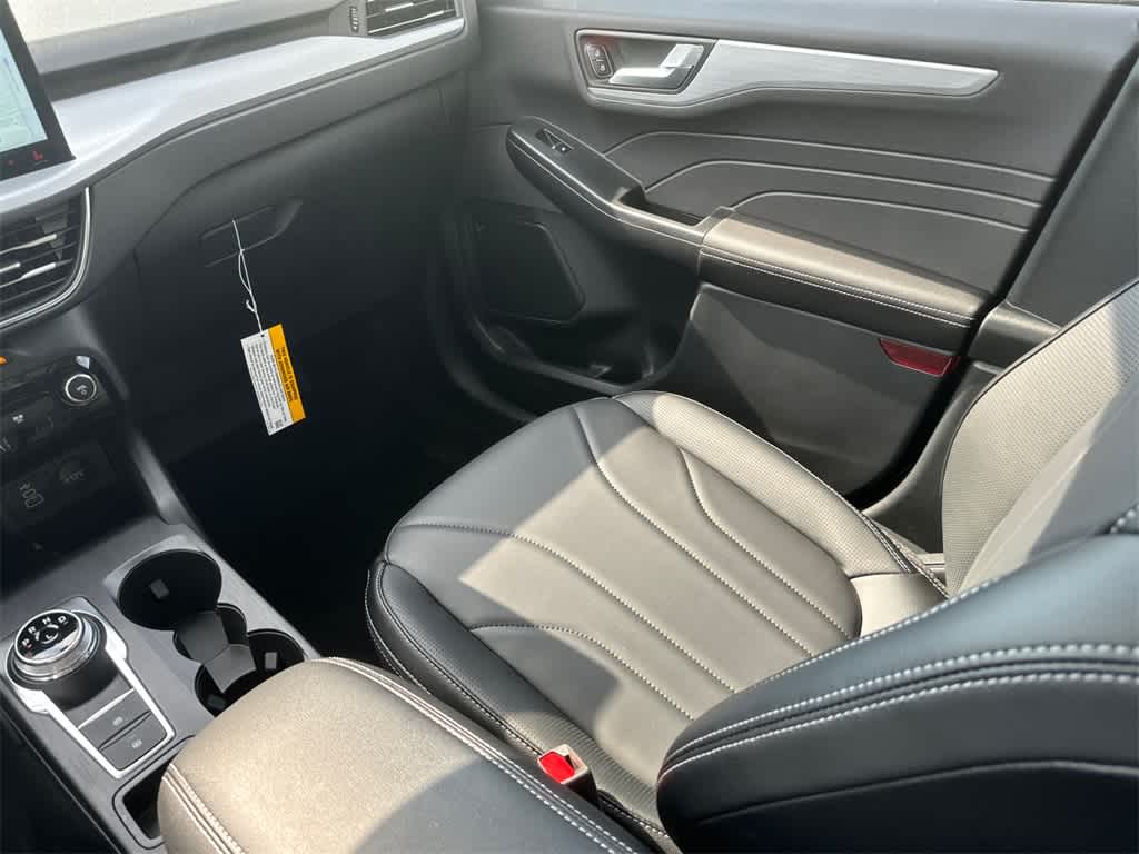 Thumbnail: 2025 Ford Escape - 20