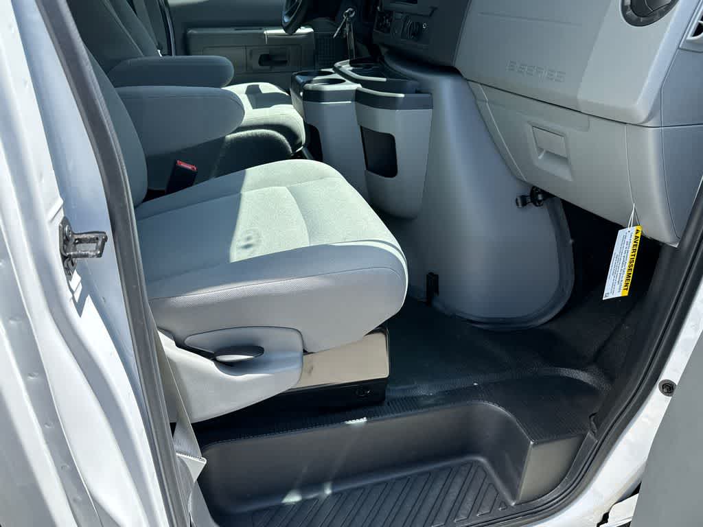 Thumbnail: 2023 Ford Econoline - 13