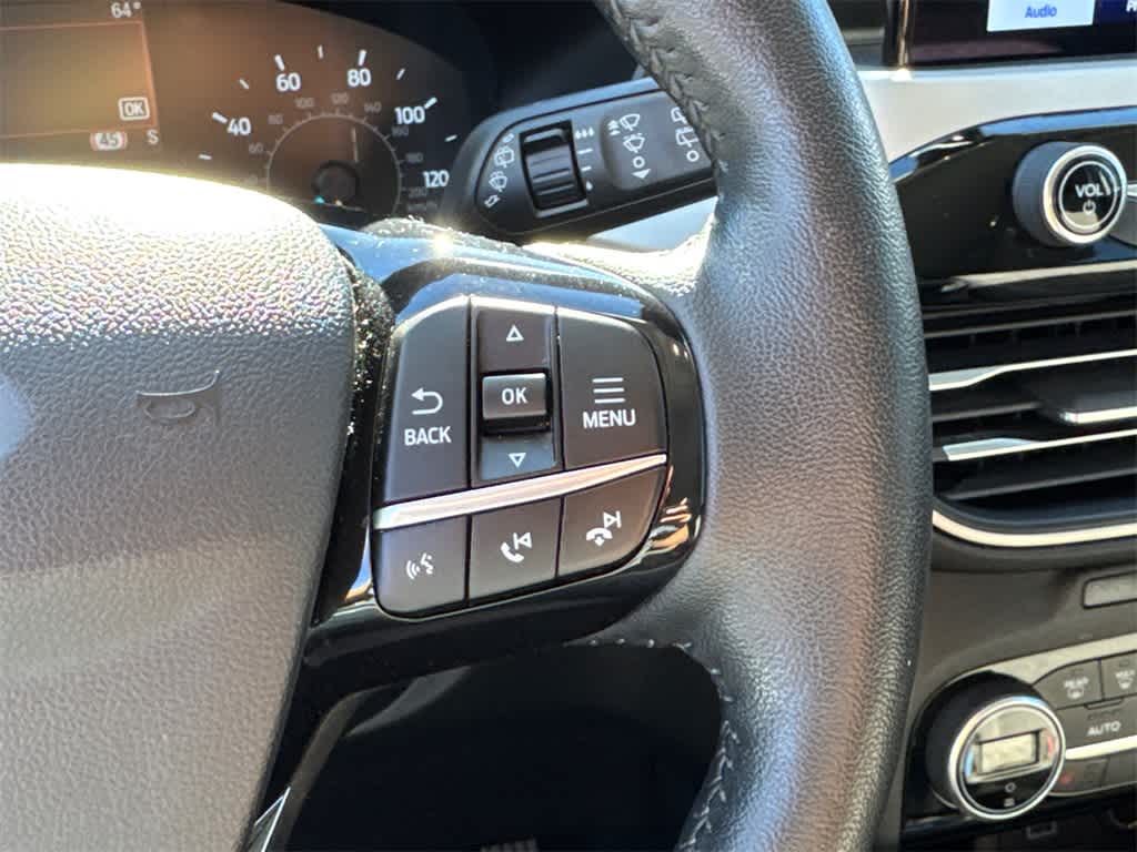 Thumbnail: 2021 Ford Escape - 23