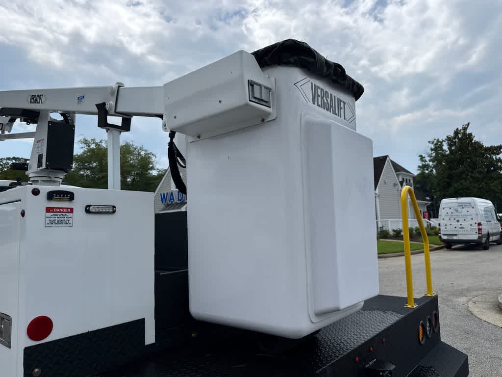 Thumbnail: 2023 Ford F-550 - 14