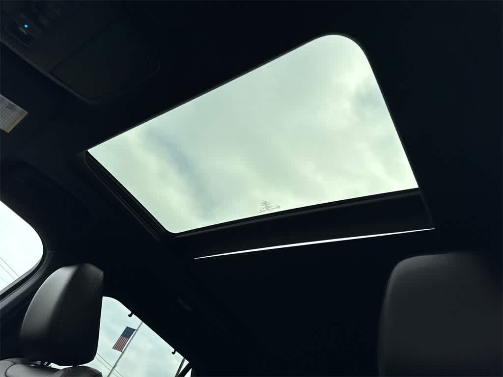 Thumbnail: 2022 Ford Explorer - 34