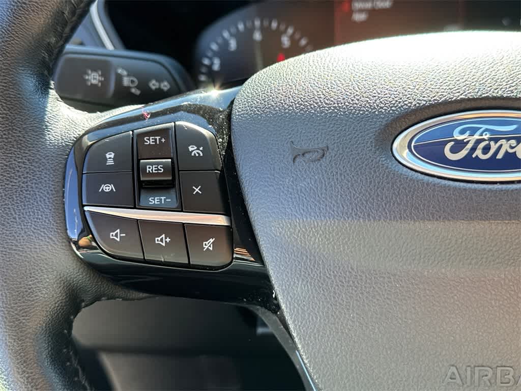 Thumbnail: 2021 Ford Escape - 22