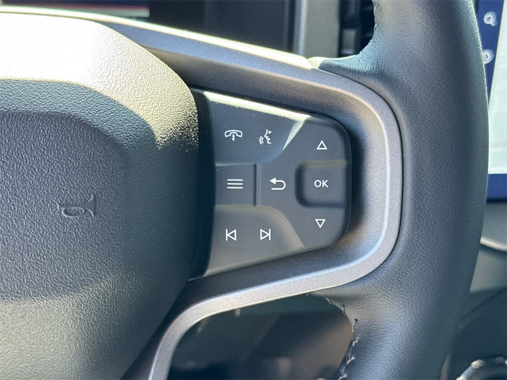 2024 Ford Bronco Outer Banks 23