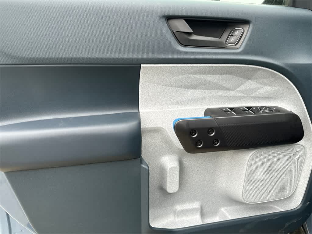 Thumbnail: 2025 Ford Maverick - 11