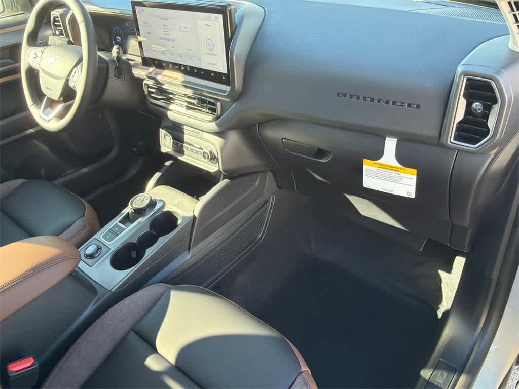 Thumbnail: 2025 Ford Bronco Sport - 13