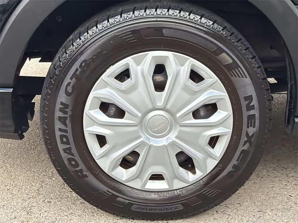 Thumbnail: 2020 Ford Transit Series - 9