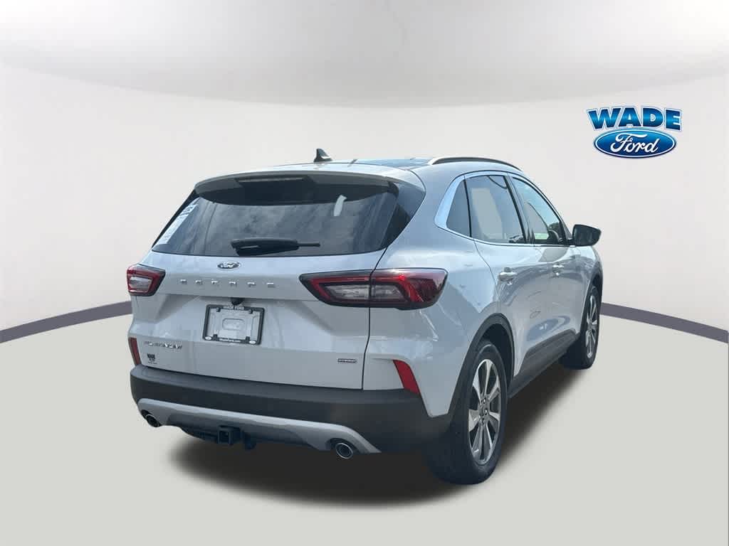 Thumbnail: 2025 Ford Escape - 5