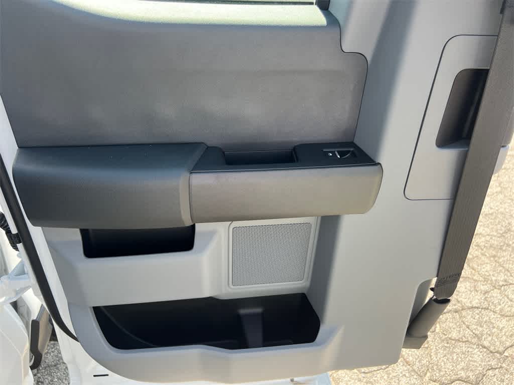 Thumbnail: 2025 Ford F-250 - 15