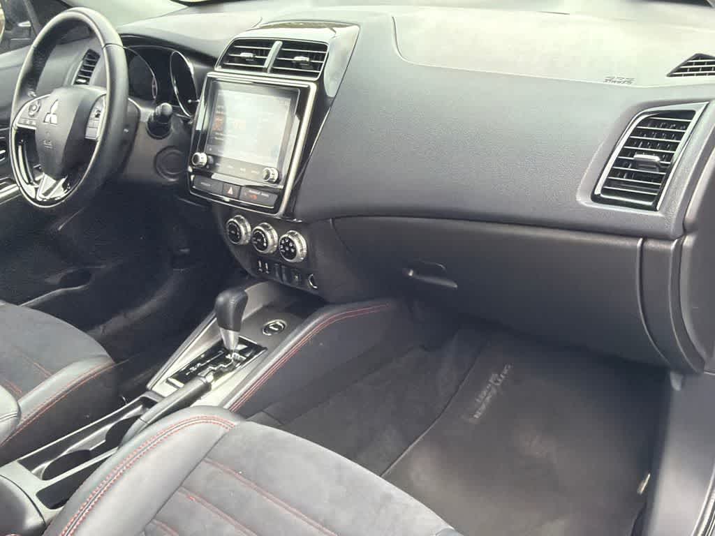 Thumbnail: 2024 Mitsubishi Outlander Sport - 13