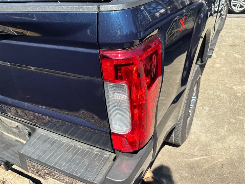 Thumbnail: 2019 Ford Econoline - 11