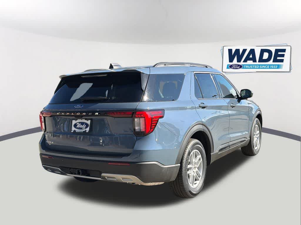 Thumbnail: 2026 Ford Explorer - 5