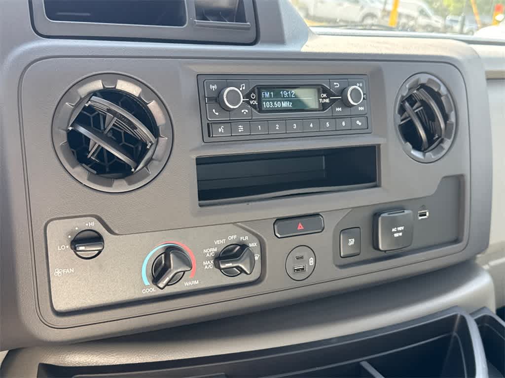 Thumbnail: 2025 Ford Econoline - 18