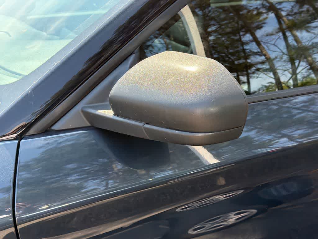 Thumbnail: 2022 Ford Explorer - 8